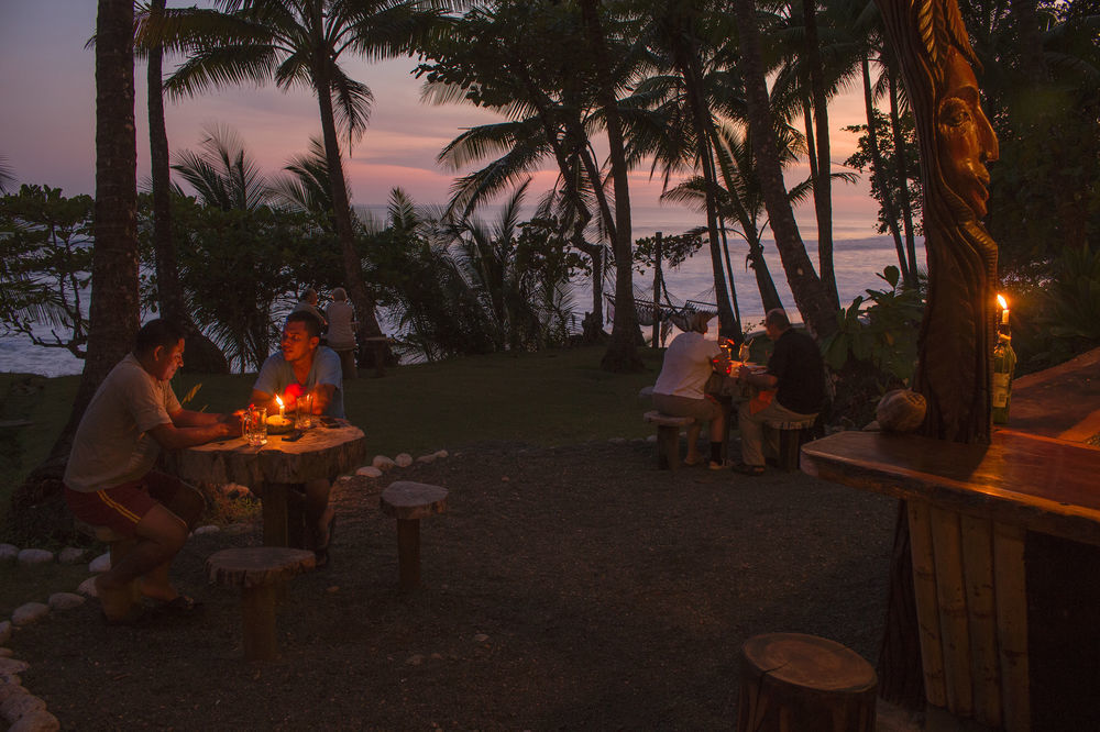 La Leona Eco Lodge Carate Ngoại thất bức ảnh